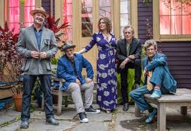 Lulu and the Broadsides