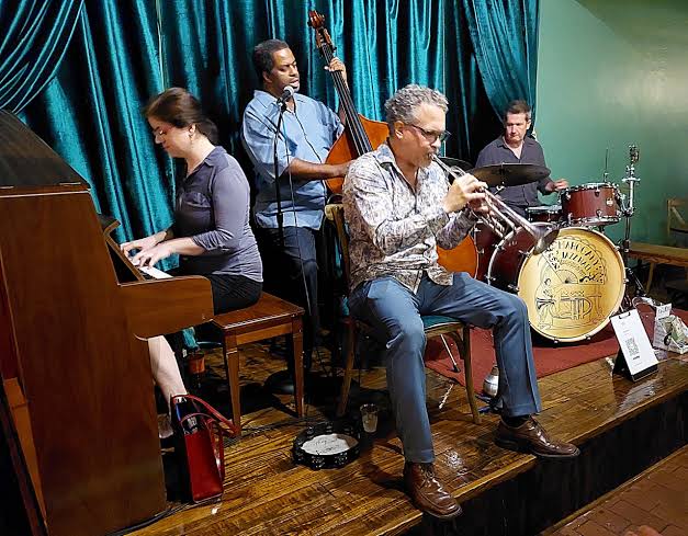 Mahogany Hall Jazz Band