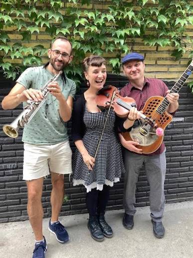 Silver Lining Serenaders