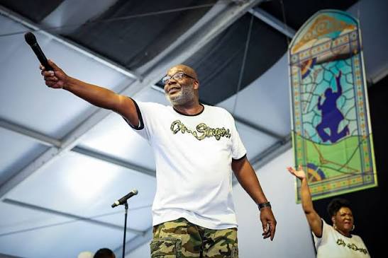 Tyronne Foster & the Arc Singers