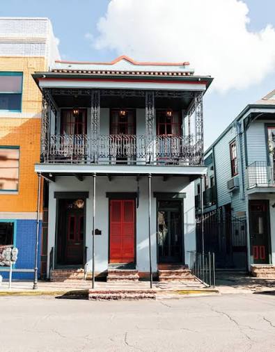 Royal Frenchmen Hotel & Bar